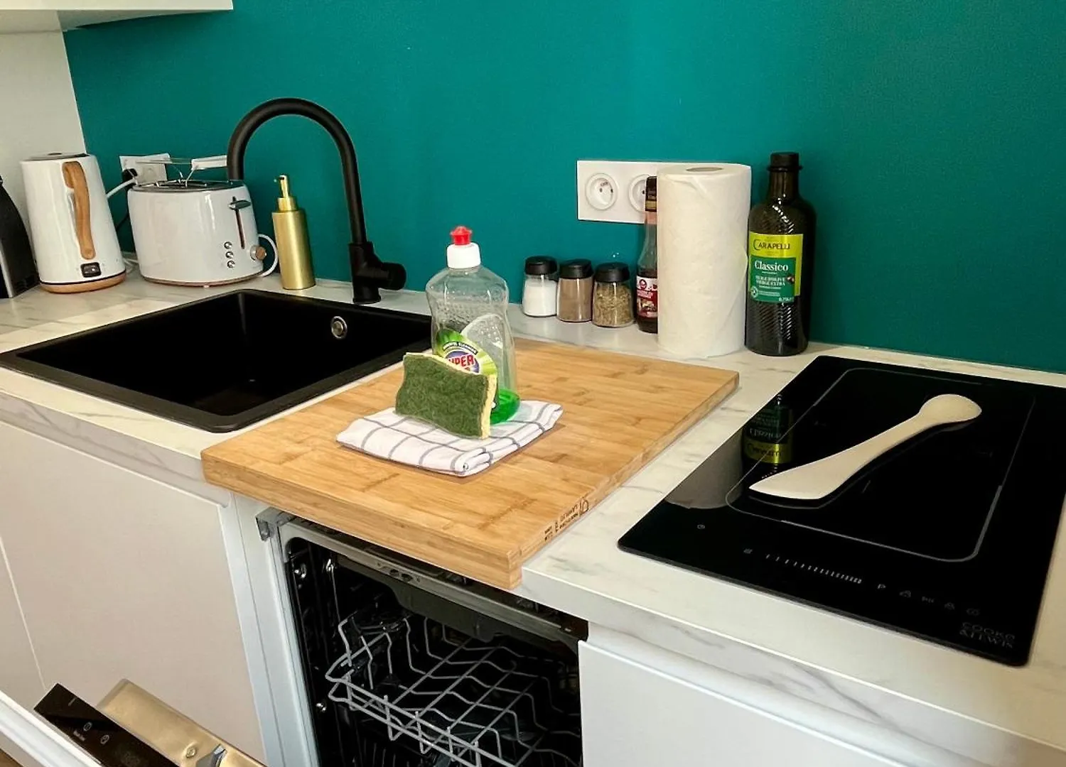 Cocon Chic Du Vieux Port - Clim Apartman Marseille 0*,  Franciaország